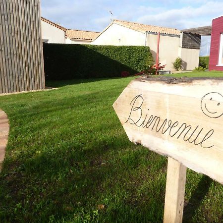 La Cabane Du Bonheur Les Herbiers Zewnętrze zdjęcie